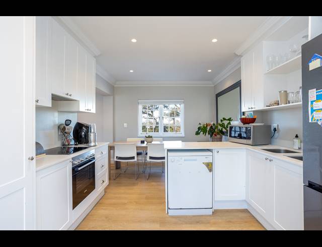 3 BEDROOM PENTHOUSE FOR SALE IN CLAREMONT UPPER